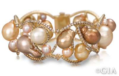 How To Buy Pearls: Insider Secrets (6 Easy Steps)  Jewelry knowledge, Real  pearl jewellery, Beautiful jewelry