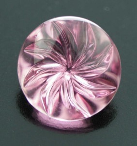 Cottier Shank considers herself an abstract artist and invites viewers to interpret the meaning of her work as in this 8.97 ct pink tourmaline. © Sherris Cottier Shank
