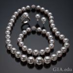 Pearl Quality 101: How GIA Examines And Classifies Pearls