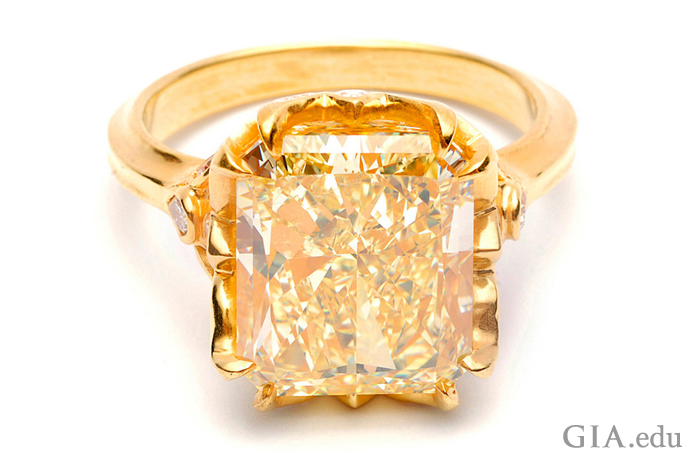 gia radiant cut diamond