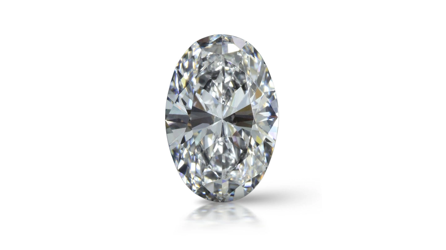 Oval diamond with bowtie effect.