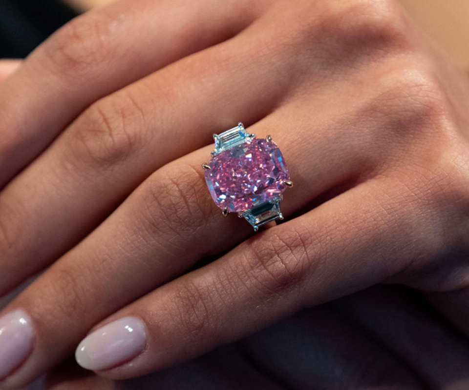 Fancy Vivid Purplish Pink Eternal Pink Diamond Ring